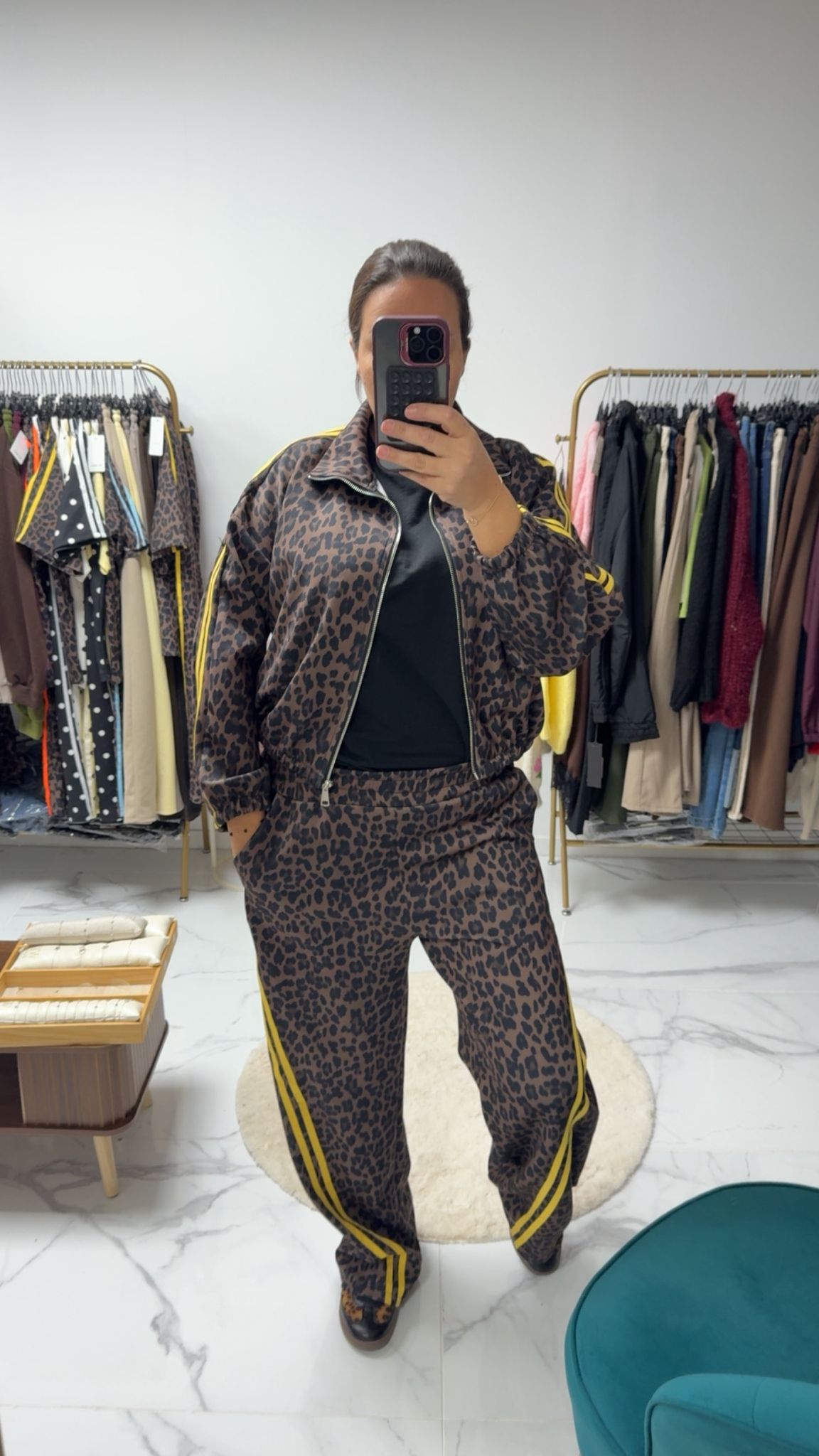 Ensemble léopard avec veste